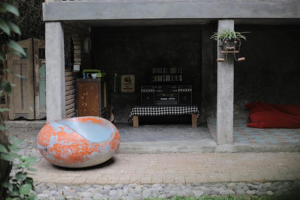Rumah Senjakala บันตุล ภายนอก รูปภาพ